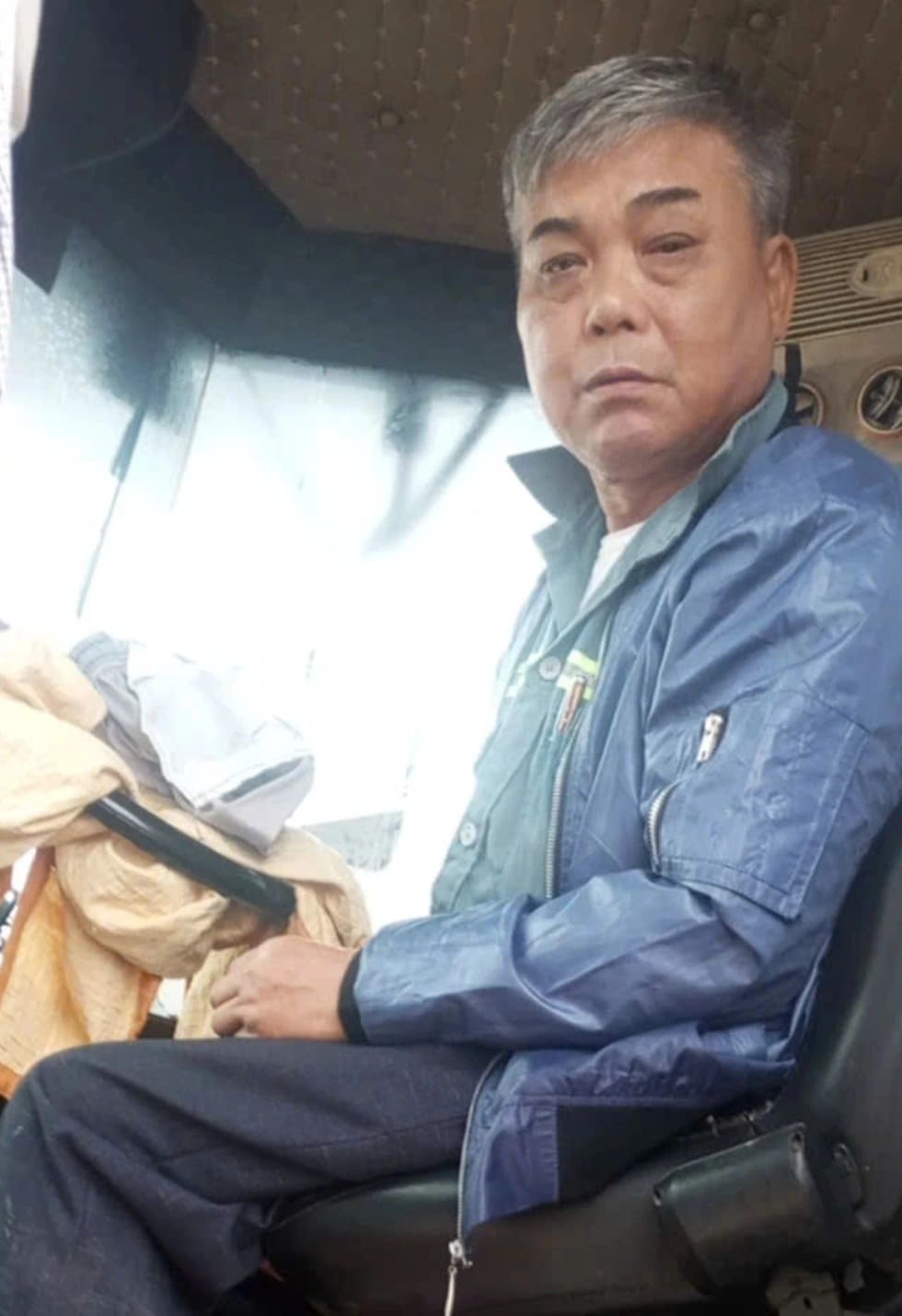 Công nhân cao tốc Bắc Nam bị cô lập vì lũ lớn thiếu lương thực