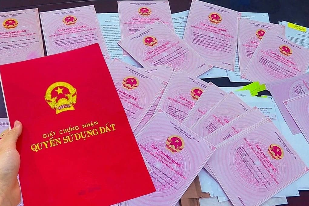 3 trường hợp mua nhà đất đã công chứng nhưng không thể sang tên sổ đỏ