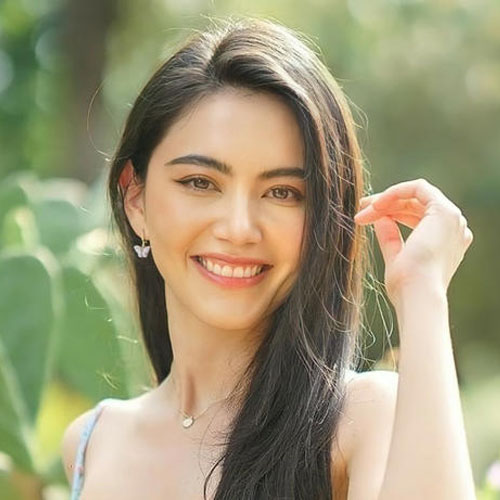 7 đặc điểm của một cô gái vạn người mê