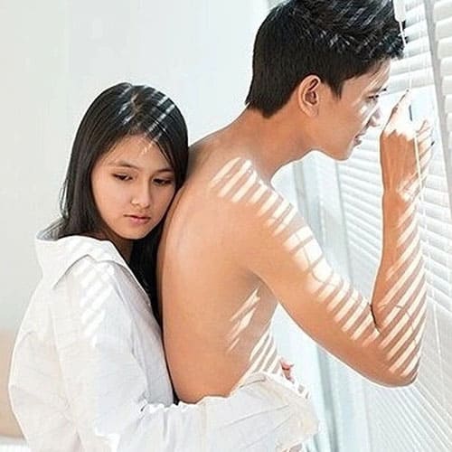 Ba năm giữ gìn không cho bạn trai thân mật, cuối cùng tôi lại đánh mất đời con gái vì người khác