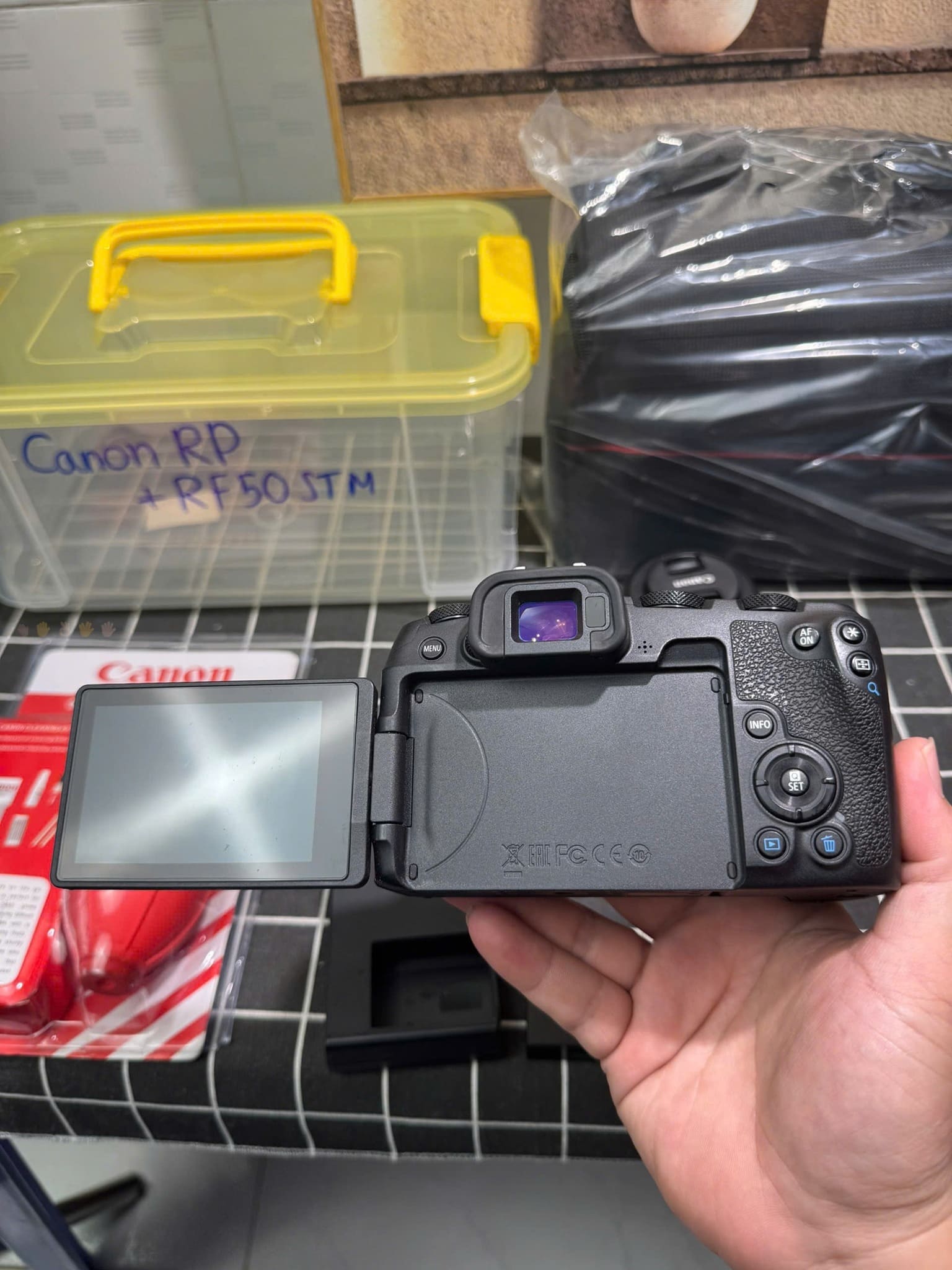 [Hình ảnh: ban-full-combo-canon-6d-mark-ii-lens-85m...uong-7.jpg]