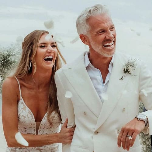 Chuyện tình lệch tuổi của cô gái Mỹ và bạn trai hơn 20 tuổi: Vượt sóng gió để hạnh phúc viên mãn