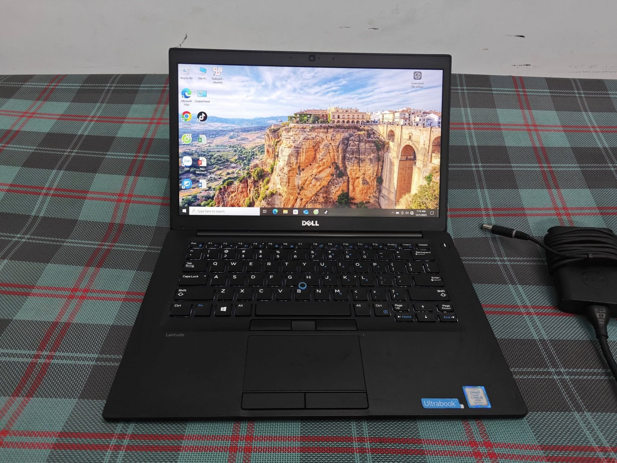 [Hình ảnh: dell-latitude-7480-core-i5-laptop-ben-bi...m-ky-1.jpg]