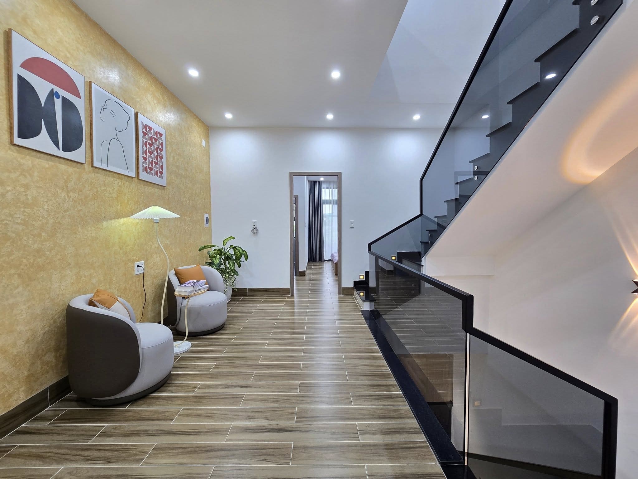 [Hình ảnh: hoan-thien-nha-200m²-sau-7-thang-thi-con...-ty-14.jpg]