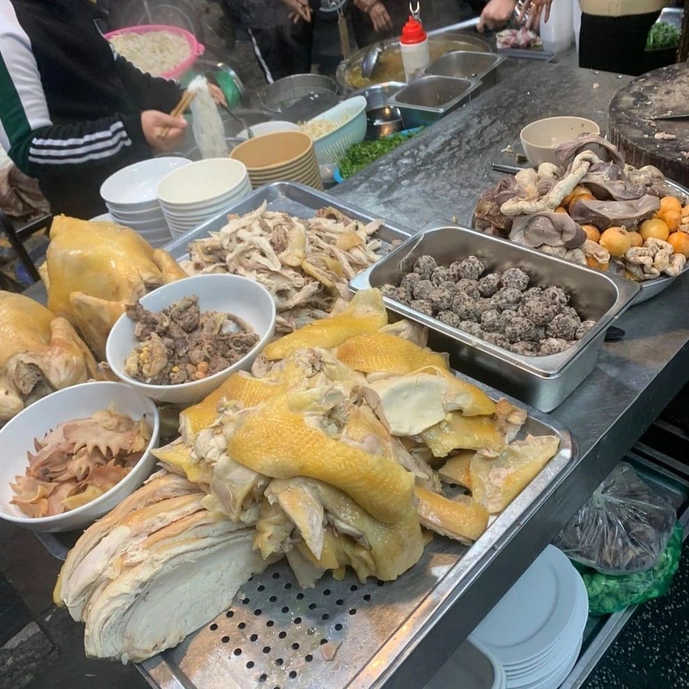 So sánh phở 150k vs 60k ở Hà Nội