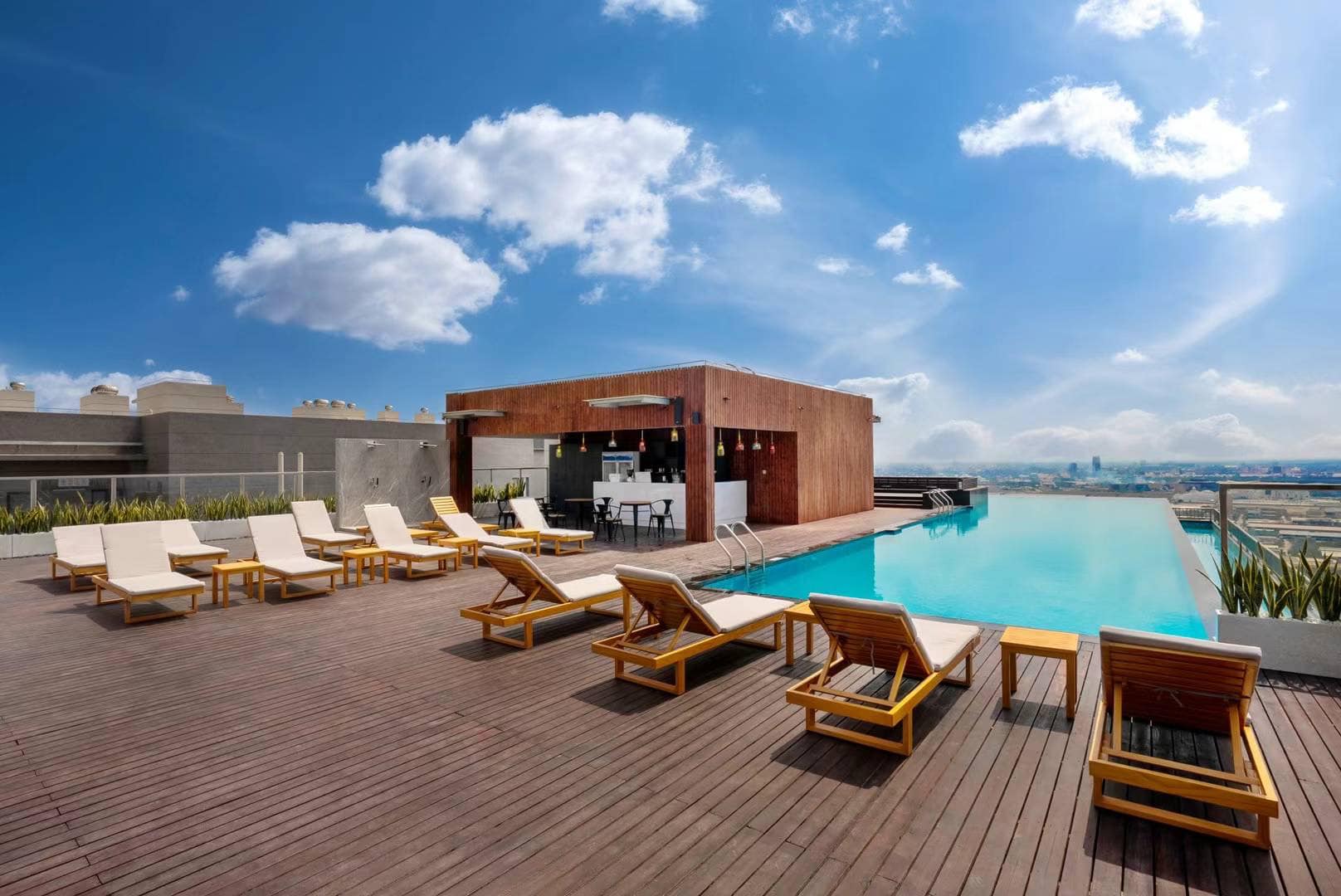 Khu nghỉ dưỡng trên cao tại Phnom Penh Galaxy Garden