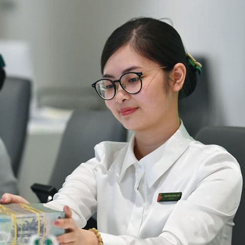 Ngân hàng nào đang trả lương nhân viên hơn 54 triệu đồng mỗi tháng, vượt mặt cả Big 4?