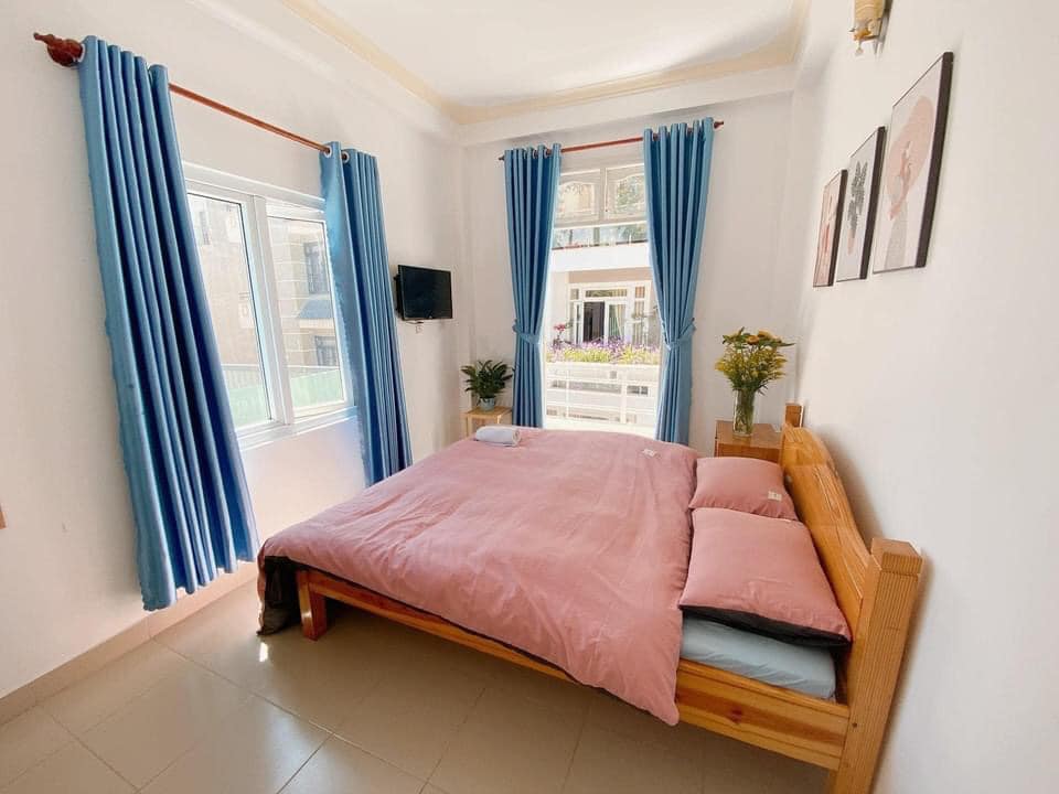Nhi’s House là một homestay nho nhỏ giá rẻ rất sạch sẽ và mến khách