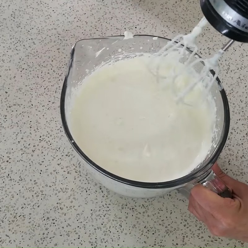 2 cách làm kem phô mai sữa chua và sữa đặc ngọt ngào, mát lạnh 30