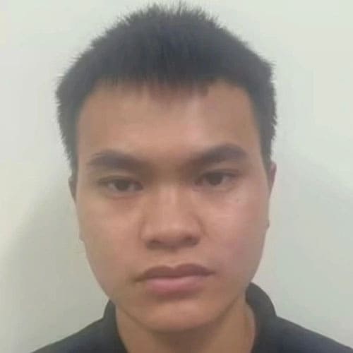 Bắt khẩn cấp nguyễn long vũ hành hung nhân viên quán cà phê