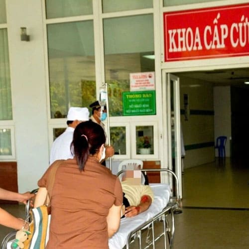 Bệnh viện Bà Rịa lên tiếng vụ nam sinh tử vong: Đã trích xuất camera, khẳng định cấp cứu đúng quy trình
