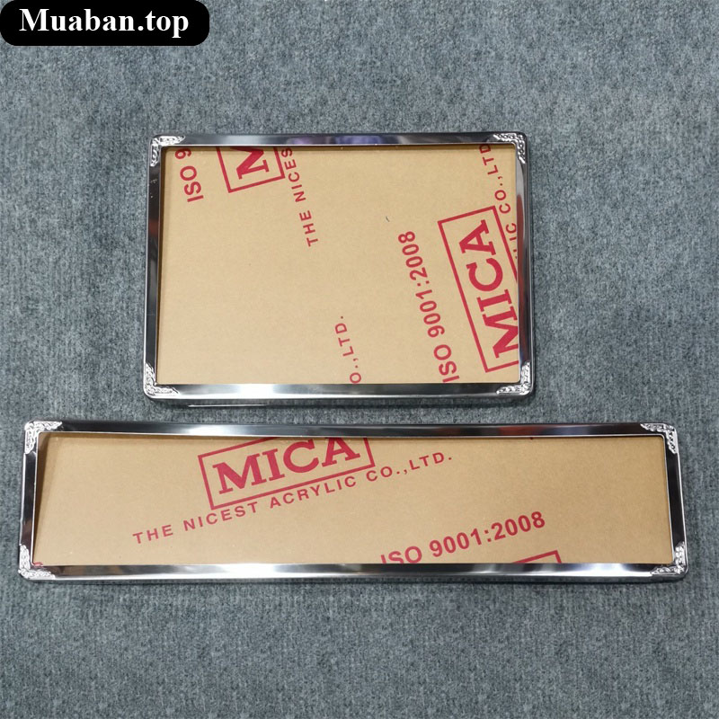 Biển số xe hơi viền Inox sáng bóng có hoa văn Biển số xe hơi viền Inox sáng bóng có hoa văn