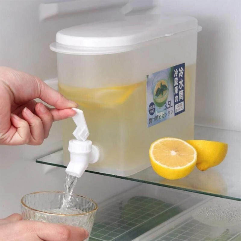 Bình đựng nước bỏ tủ lạnh 3.5L có vòi Bình đựng nước bỏ tủ lạnh 3.5L có vòi