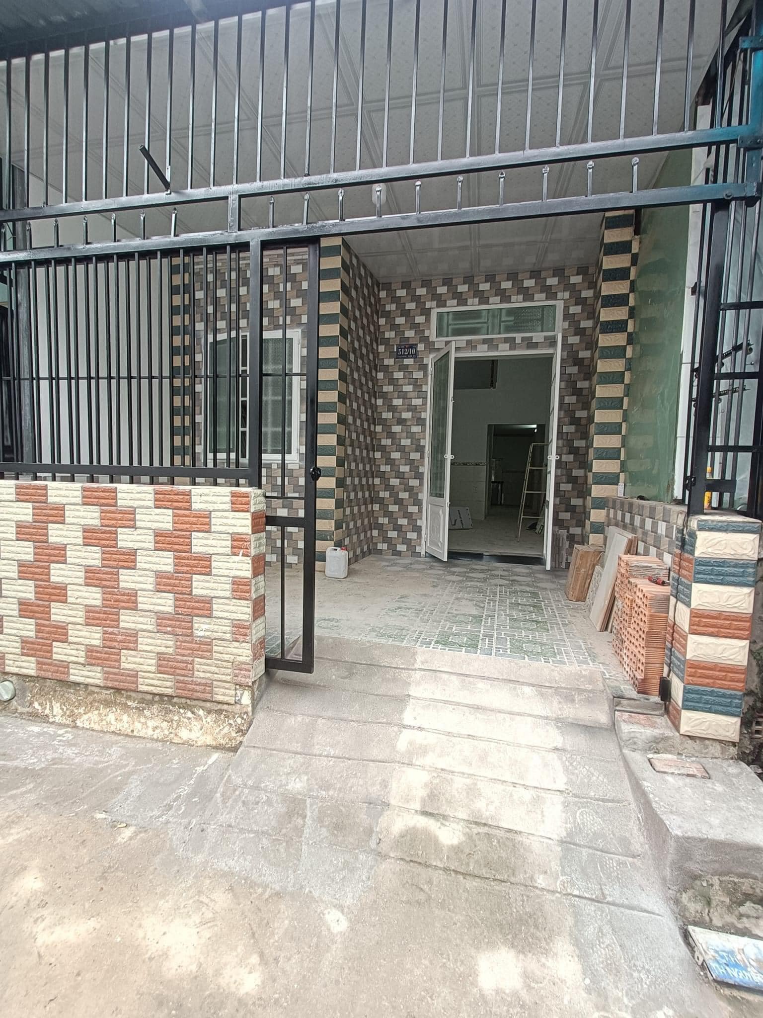 Căn nhà Sổ Chung Gần ub phường Tân Bình