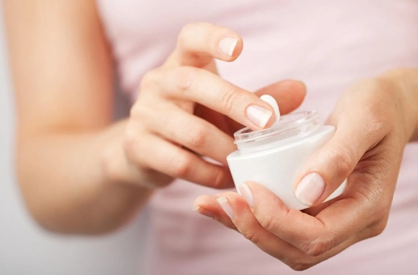 Cách dùng serum hiệu quả cho làn da căng mướt tự nhiên 7