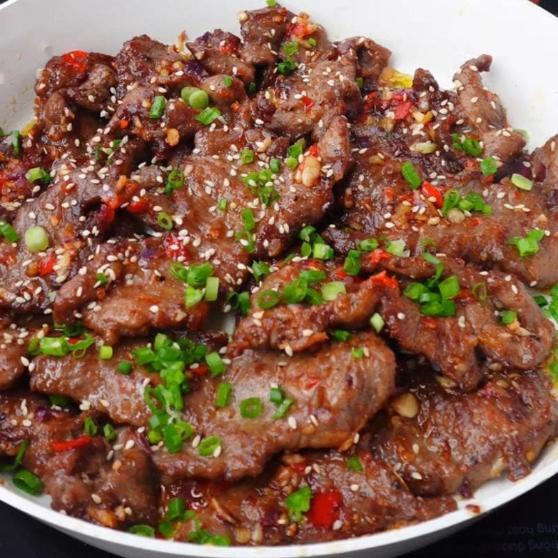 Cách làm bò cháy tỏi bằng chảo đơn giản, thơm nức mũi, ăn là ghiền