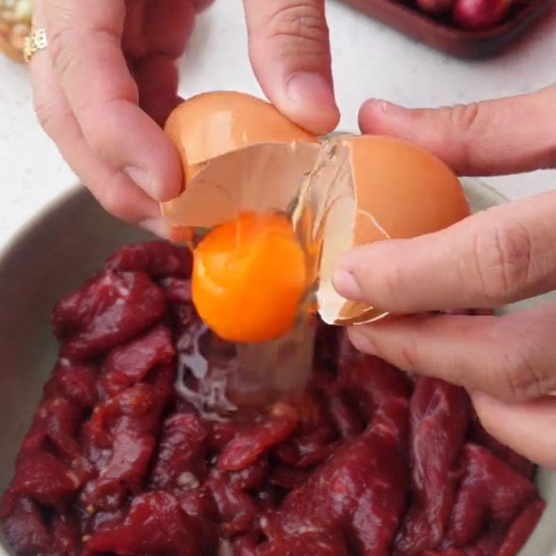 Cách làm bò cháy tỏi bằng chảo đơn giản, thơm nức mũi, ăn là ghiền 1