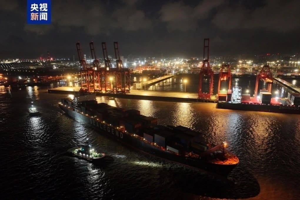 Chuyến tàu bắc cực mở ra tuyến hàng hải mới rút ngắn thời gian vận tải,Thương mại toàn cầu thay đổi bởi tuyến đường biển chiến lược,Logistics quốc tế đối mặt rủi ro và cơ hội từ tuyến bắc cực