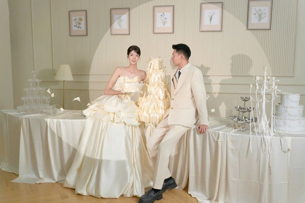 tình yêu hạnh phúc của cặp đôi chênh lệch chiều cao