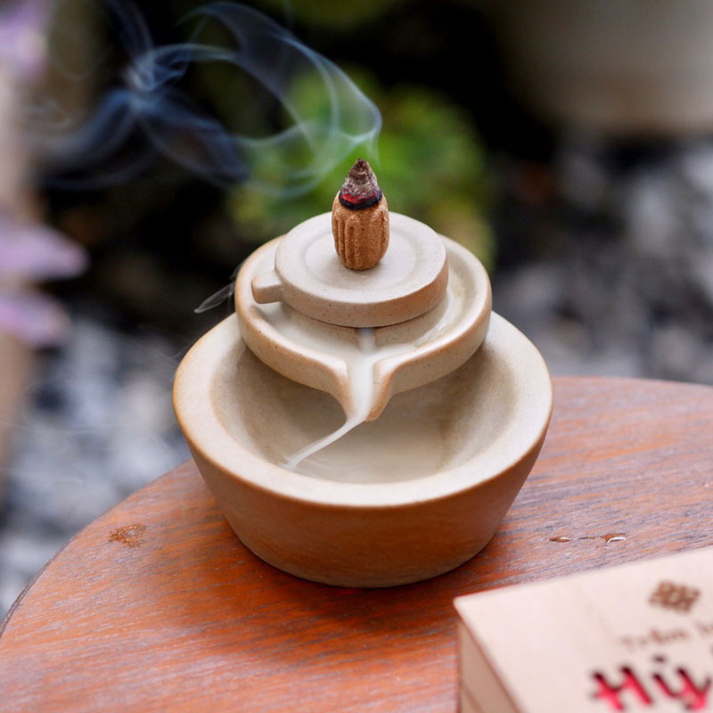 Cối xoay thác nhả khói trầm hương 2