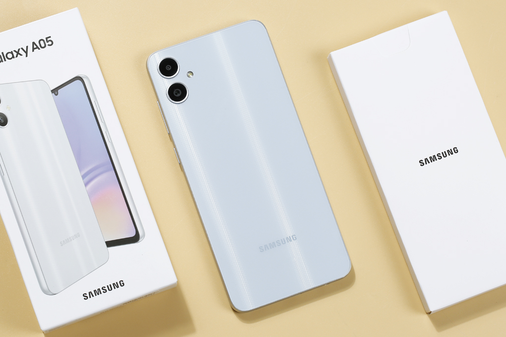 Điện thoại Samsung Galaxy A05 6GB 128GB 27