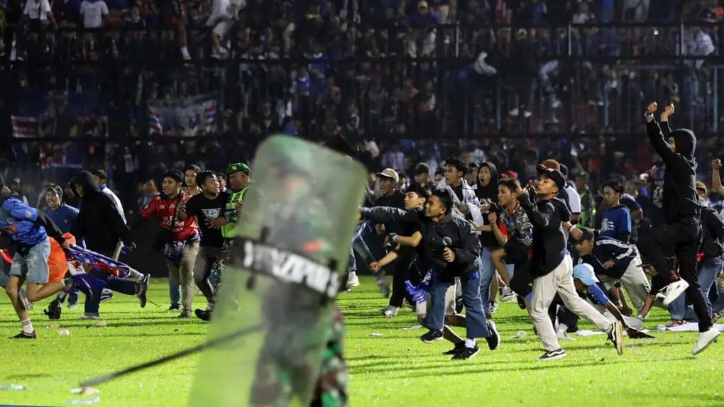 FIFA kiên quyết giữ lệnh cấm CĐV Indonesia tới sân khách bất chấp đề nghị dỡ bỏ
