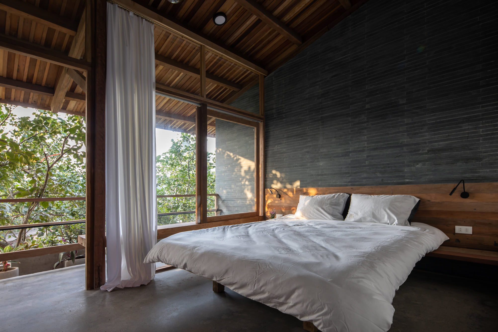 Hachi Homestay & Spa – Phòng Pomelo Queen Room: Trải Nghiệm Nghỉ Dưỡng Tinh Tế 11