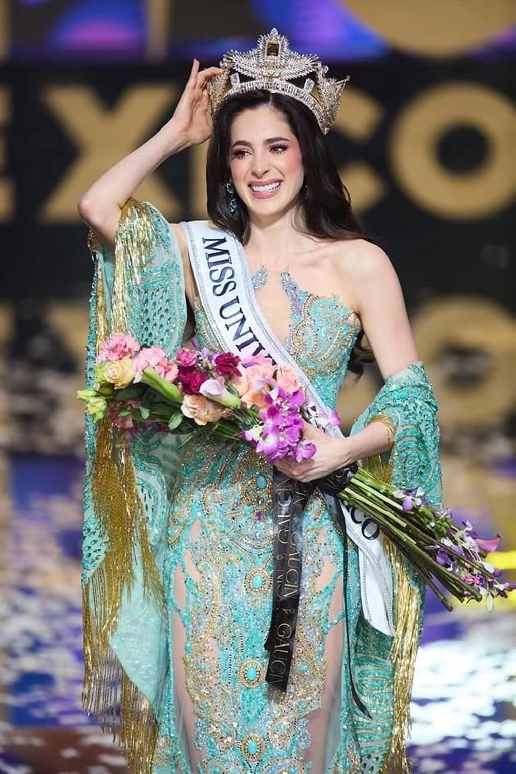 Hương Giang đại diện Việt Nam tại Miss Universe 2025