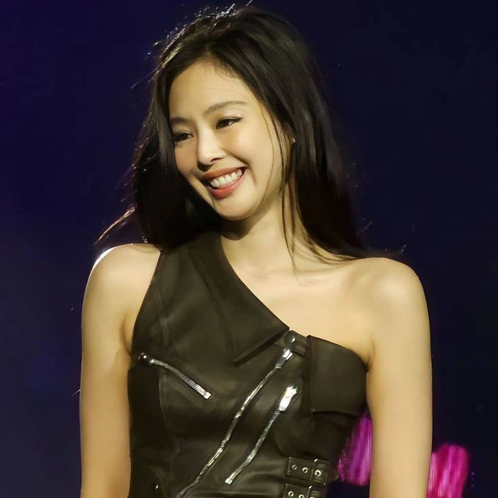 Jennie và hành trình tái định nghĩa sự gợi cảm