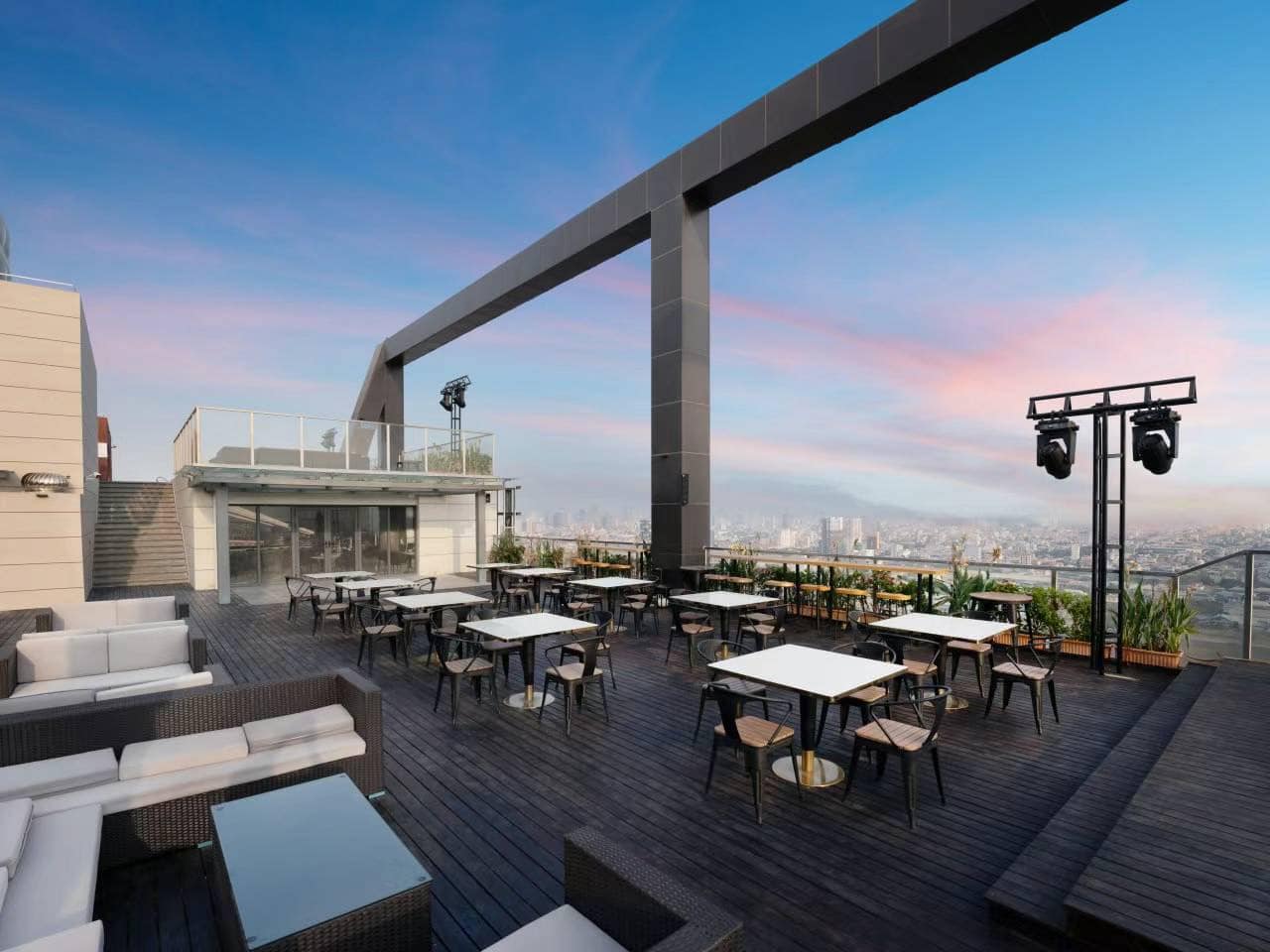 Khu nghỉ dưỡng trên cao tại Phnom Penh Galaxy Garden 12