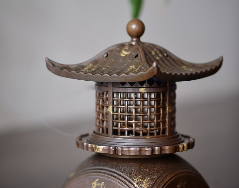 Lư lầu cổ thiên hương bằng hợp kim 6