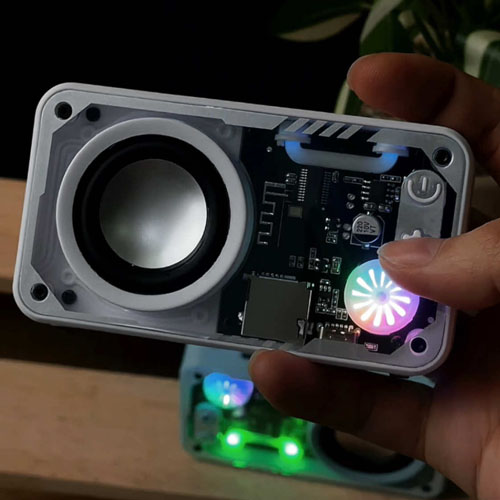 Mấy bạn đoán xem loa bluetooth này bn cành nhé Mấy bạn đoán xem loa bluetooth này bn cành nhé