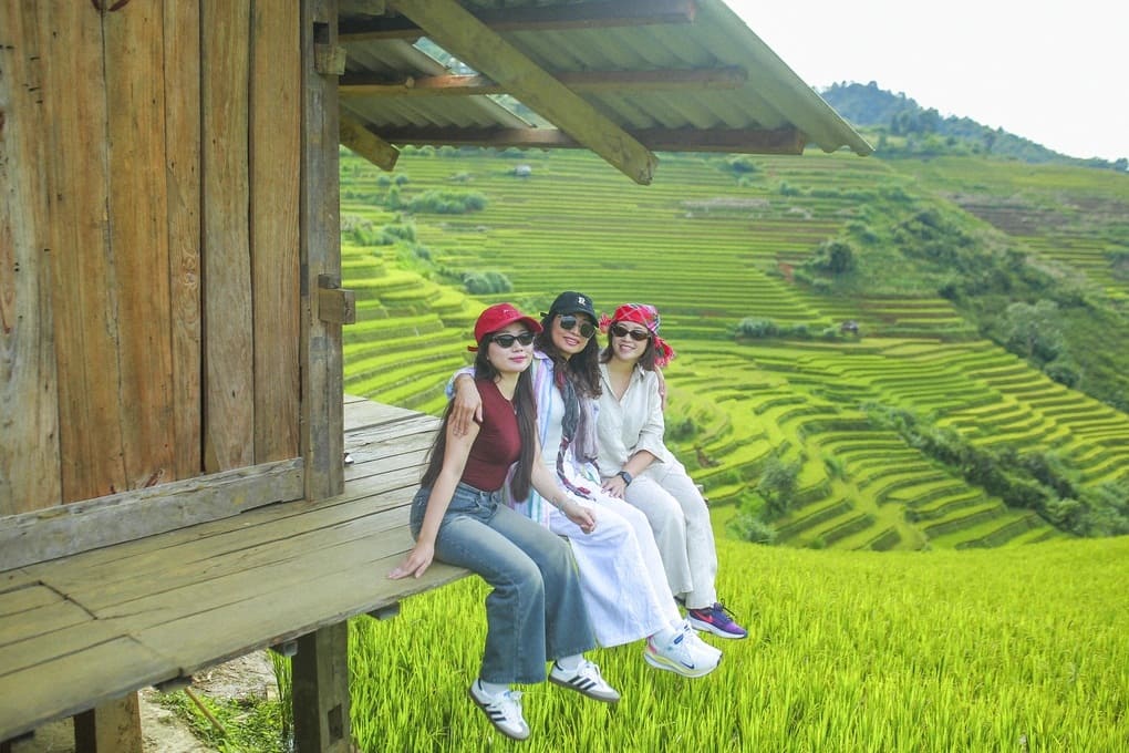 Du lịch Mù Cang Chải trải nghiệm ruộng bậc thang mùa vàng