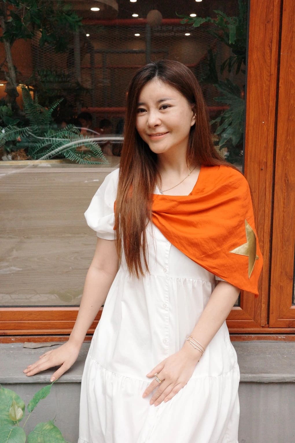 Kim Oanh thay đổi diện mạo sau dao kéo tại Hàn Quốc gây chú ý