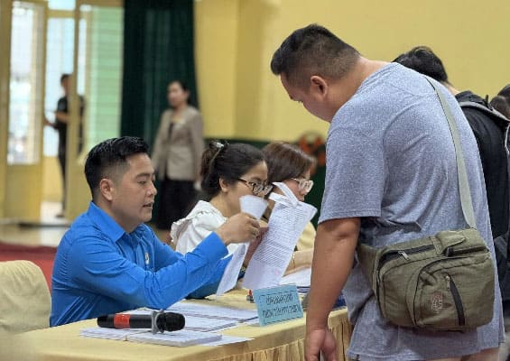 Người lao động được tăng quyền lợi khi tham gia bảo hiểm thất nghiệp từ năm 2025
