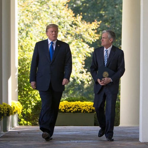 Ông Trump sắp công bố Chủ tịch Fed mới: Gương mặt nào sẽ làm rung chuyển thị trường tài chính toàn cầu?