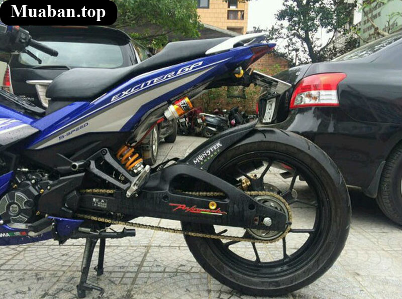 Ốp gắp Exciter cùng dè chắn bùn 2