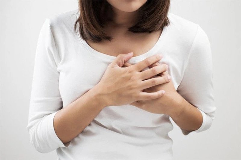 Tim đập nhanh hồi hộp thường xuyên là bị làm sao?