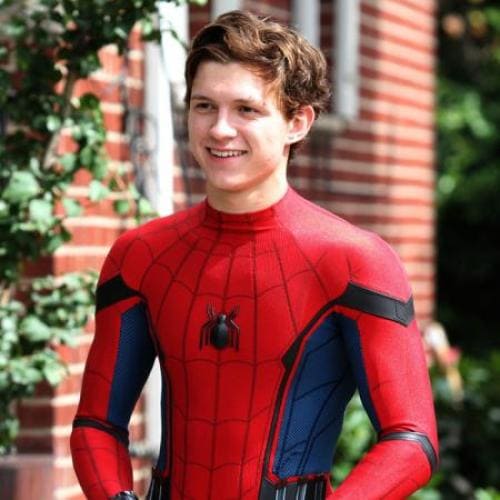 Tom Holland bị chấn thương não khi quay Người Nhện Ngày mới