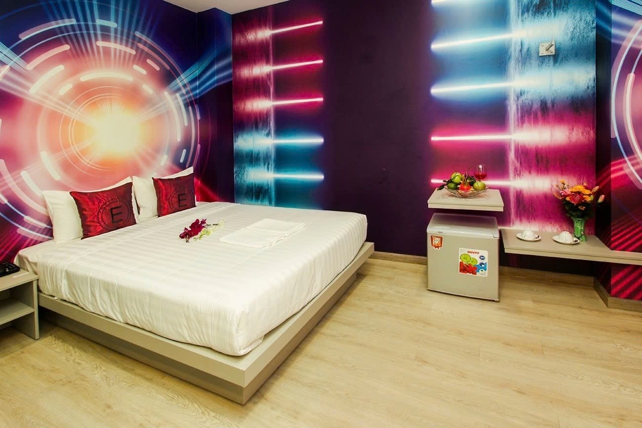 Top 20 Phòng Đỉnh Nhất tại Eros Hotel – Trải Nghiệm Xa Hoa Không Thể Bỏ Lỡ 12