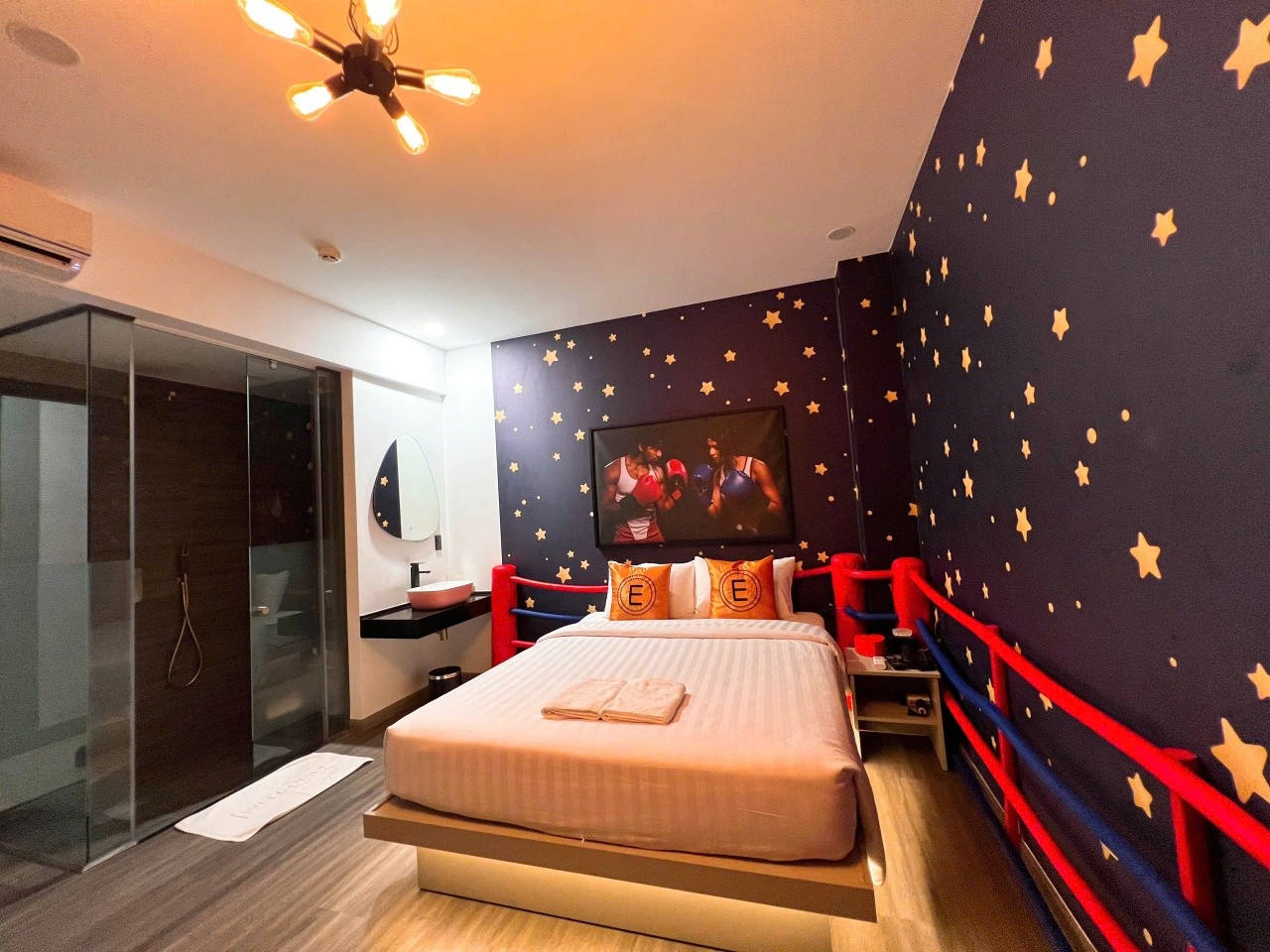 Top 20 Phòng Đỉnh Nhất tại Eros Hotel – Trải Nghiệm Xa Hoa Không Thể Bỏ Lỡ 19