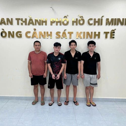 Triệt phá đường dây sản xuất nước giặt giả quy mô lớn ở TPHCM