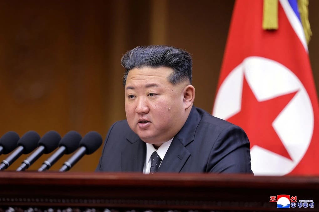 Kim Jong-un tuyên bố không từ bỏ hạt nhân và bảo vệ an ninh quốc gia