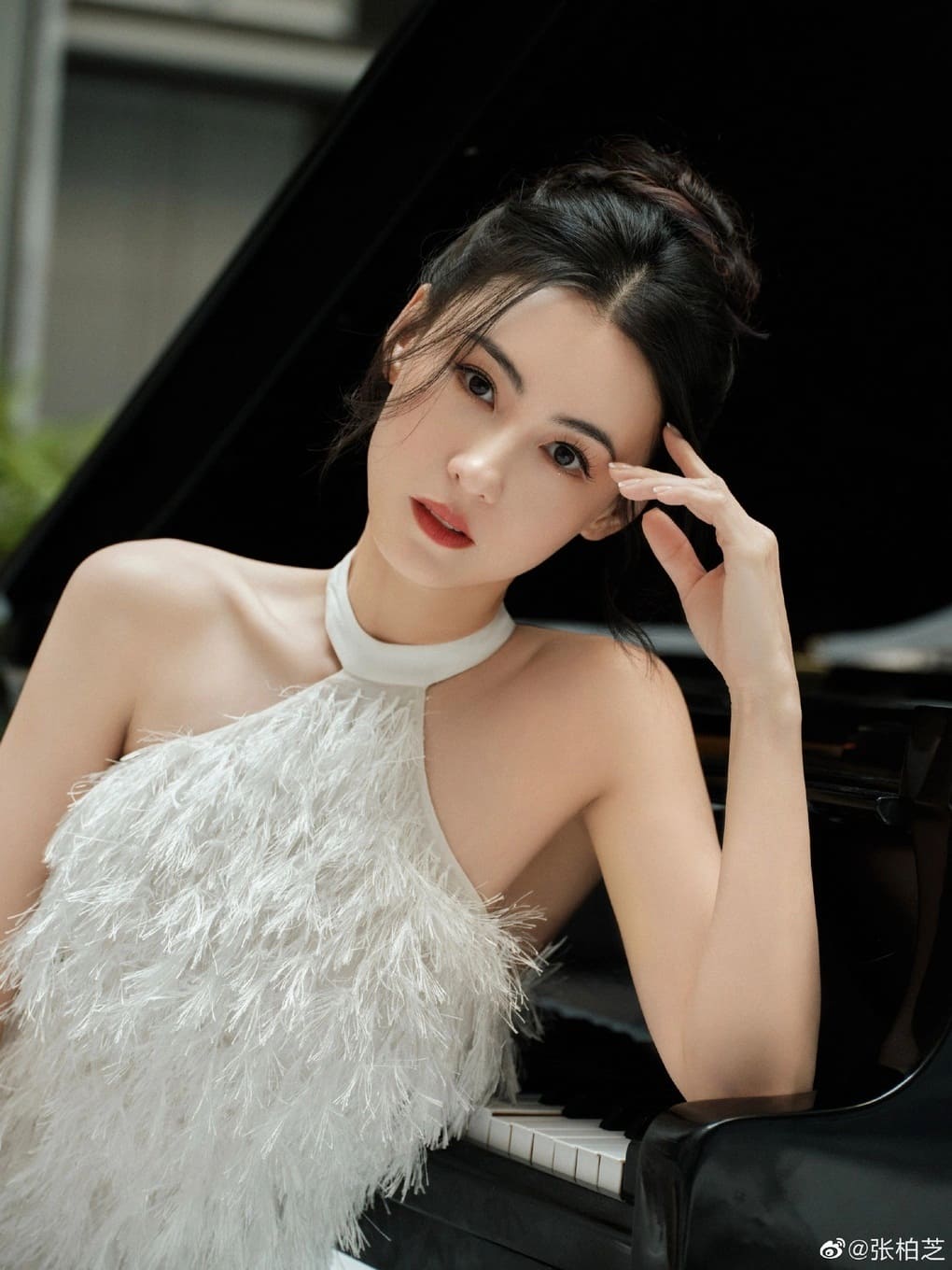 Trương Bá Chi làm mẹ đơn thân nuôi dạy 3 con thành công