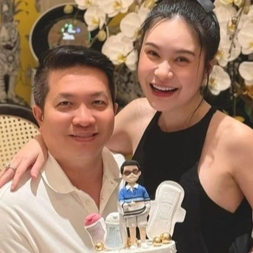Vợ chồng Đoàn Di Băng: Từ ca sĩ phòng trà đến đại gia sở hữu khối tài sản khủng
